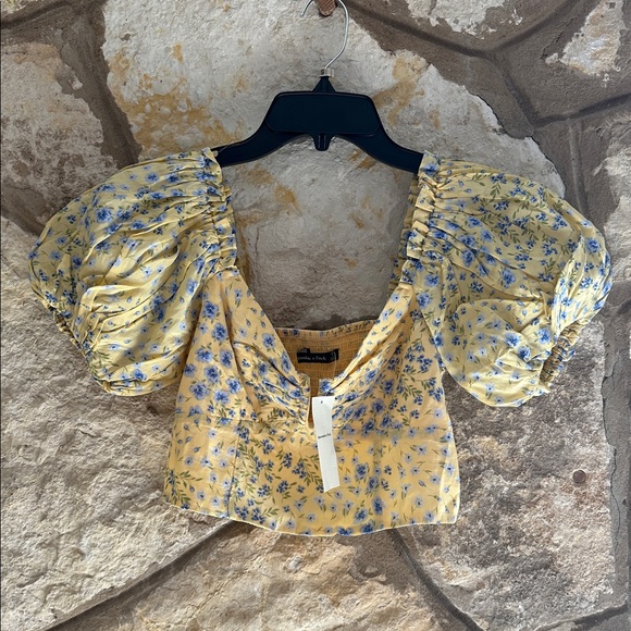 NEW W TAGS Abercrombie Fitch Floral Puff Sleeve Crop Blouse Size Small - Picture 4 of 5